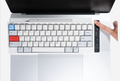 MacBookの上に外付けキーボードを乗せながら、Touch IDも使いたい方へ ― 外付けキーボードを乗せるカバー MacBook Pro 16インチ用 ―