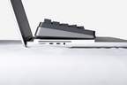MacBookの上に外付けキーボードを乗せながら、Touch IDも使いたい方へ ― 外付けキーボードを乗せるカバー MacBook Pro 16インチ用 ―
