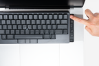 MacBookの上に外付けキーボードを乗せながら、Touch IDも使いたい方へ ― 外付けキーボードを乗せるカバー MacBook Pro 16インチ用 ―