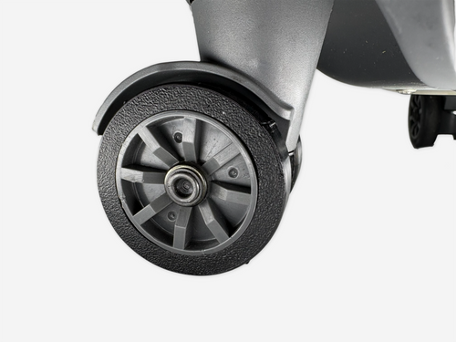 長年の使用で、タイヤが割れたり、ホイールから剥がれてしまった方へ - 自分で修理・交換できるTPU製タイヤ（4個セット）― ZERO HALLIBURTON Geoシリーズ対応 ― 本体装着済み画像