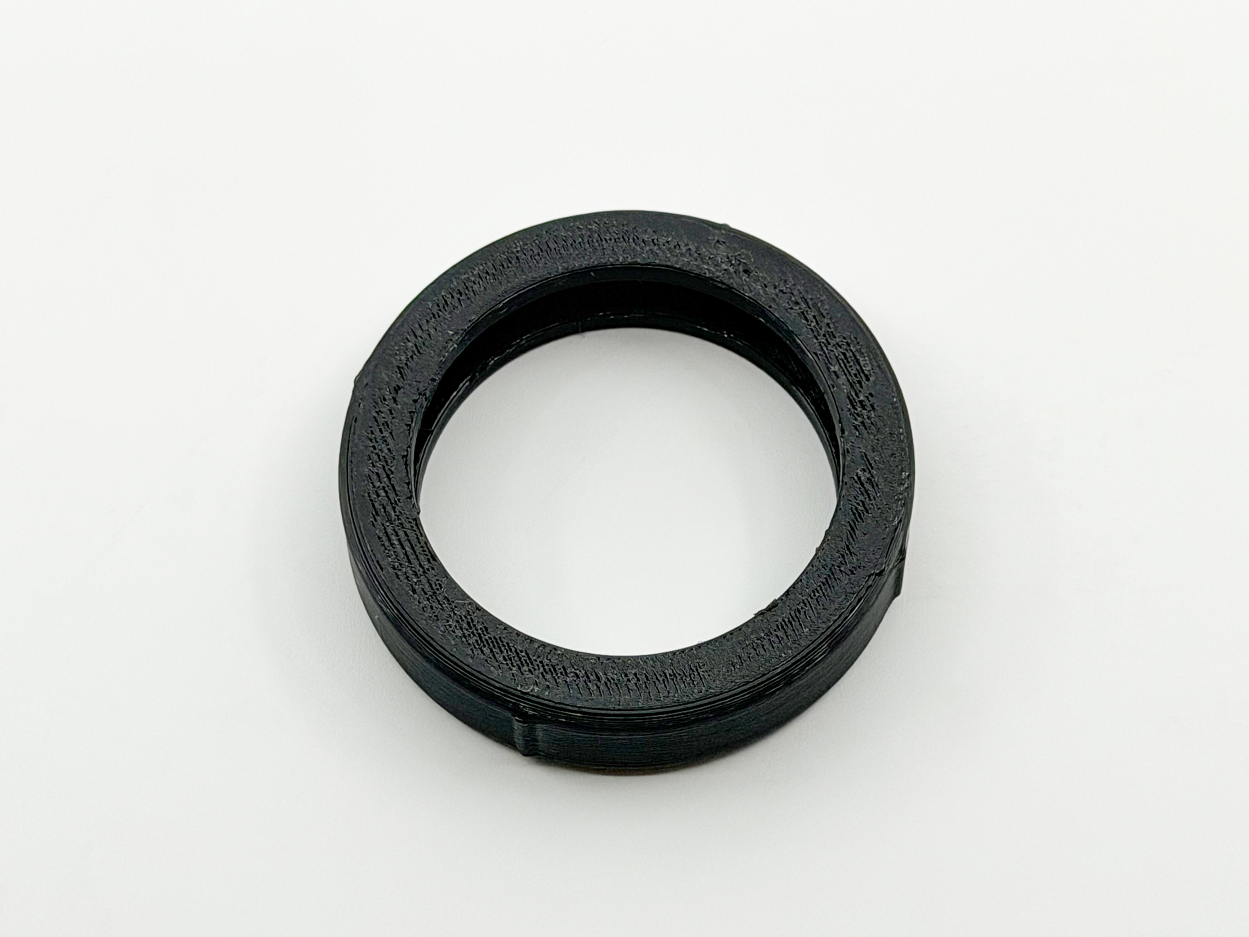 長年の使用で、タイヤが割れたり、ホイールから剥がれてしまった方へ - 自分で修理・交換できるTPU製タイヤ（4個セット）― ZERO HALLIBURTON Geoシリーズ対応 ―本体画像正面